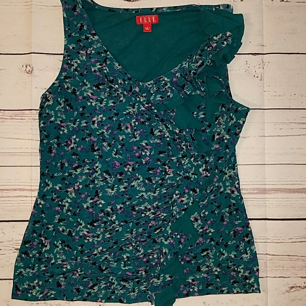 Elle Ruffle Top - Picture 2 of 6